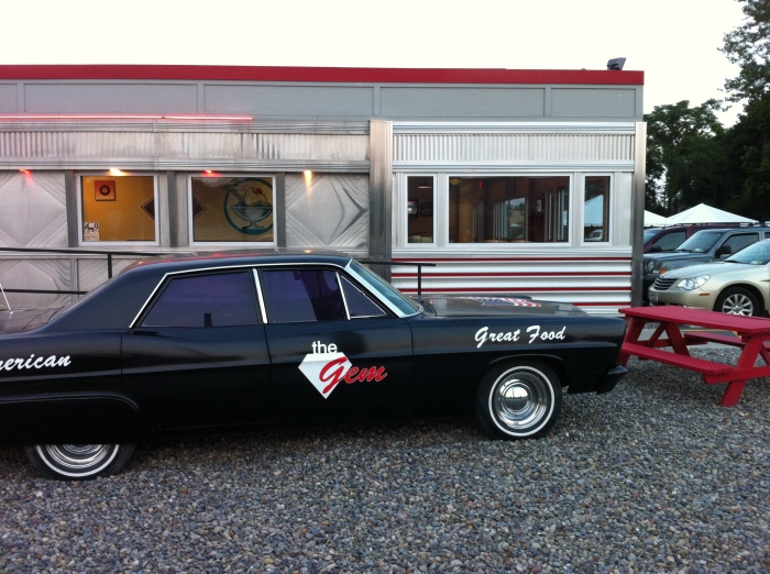 Old-school diner in appearance.